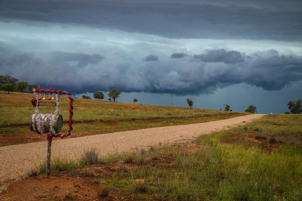 Dee-FEB_Landscape_Clouds rolling in