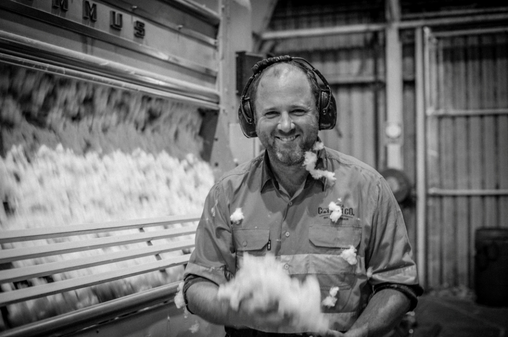 2-ginningcotton_kate-oram